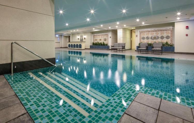 Admiral Baysuites Manilla Buitenkant foto