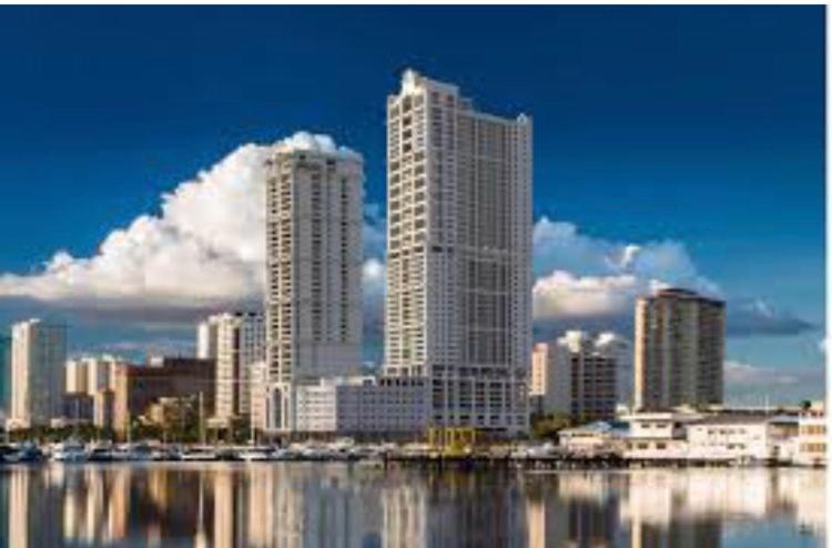 Admiral Baysuites Manilla Buitenkant foto