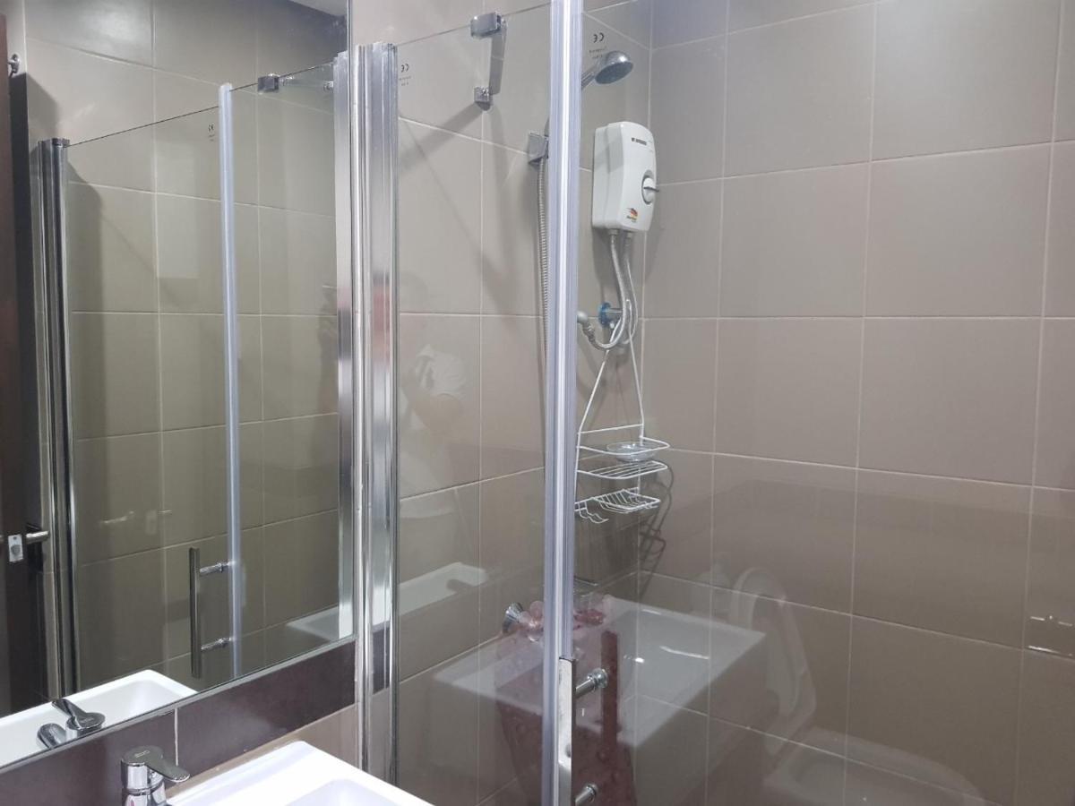 Admiral Baysuites Manilla Buitenkant foto